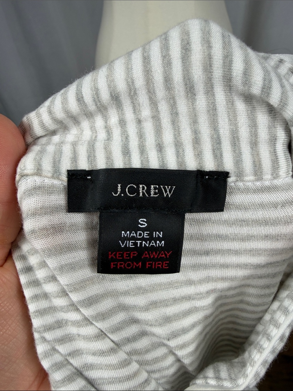 J. Crew Eco Dreamiest Long-Sleeve Pajama Set‎ in Gray Stripe. - Picture 6 of 16